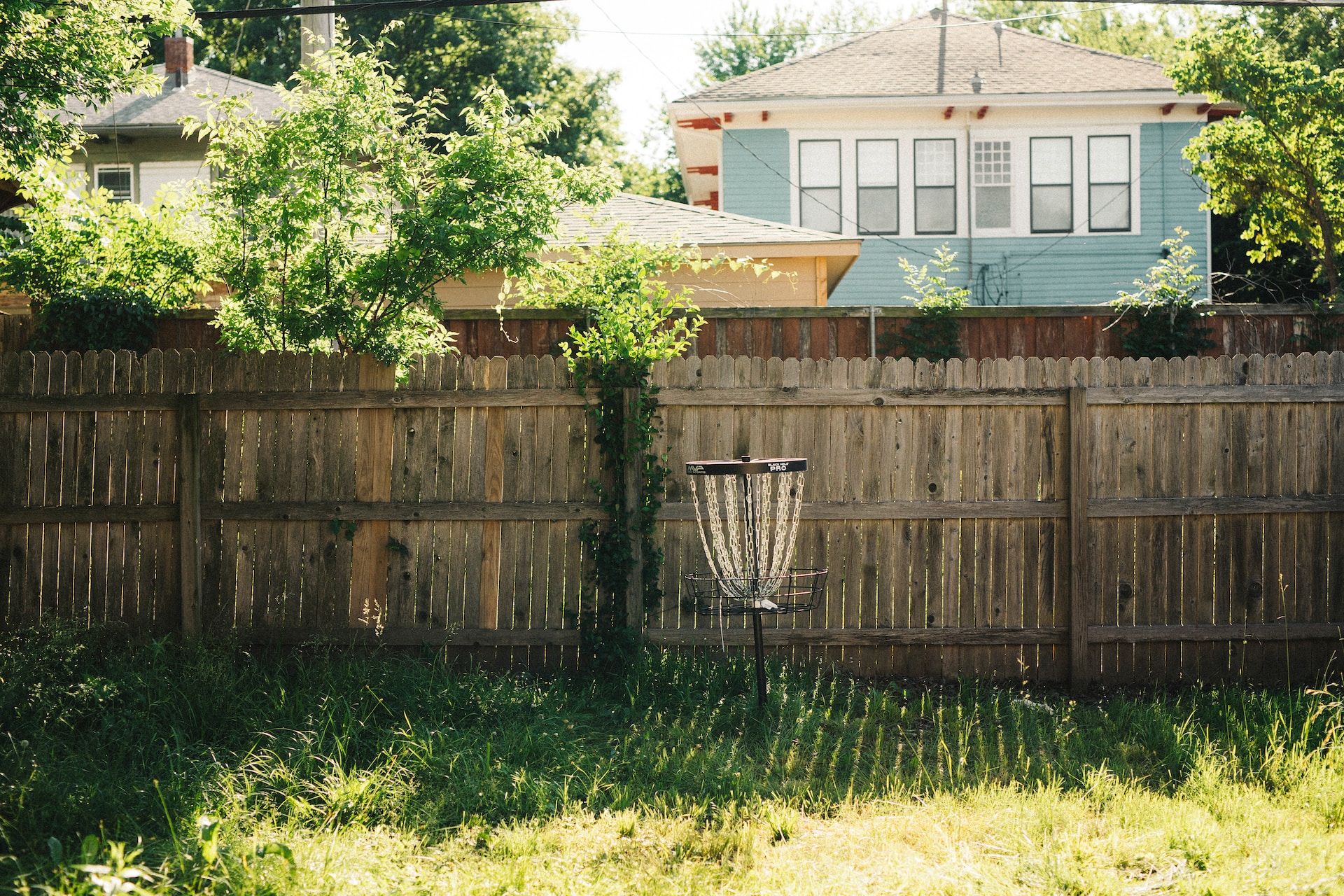 The Dos and Don’ts of Fencing in Your Home