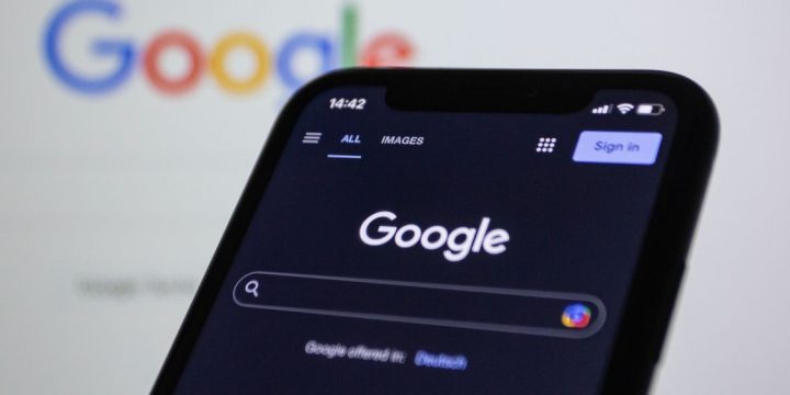 Chrome Is Finally Letting You Hide a Toolbar. This Is Not the Innovation Google Thinks It Is